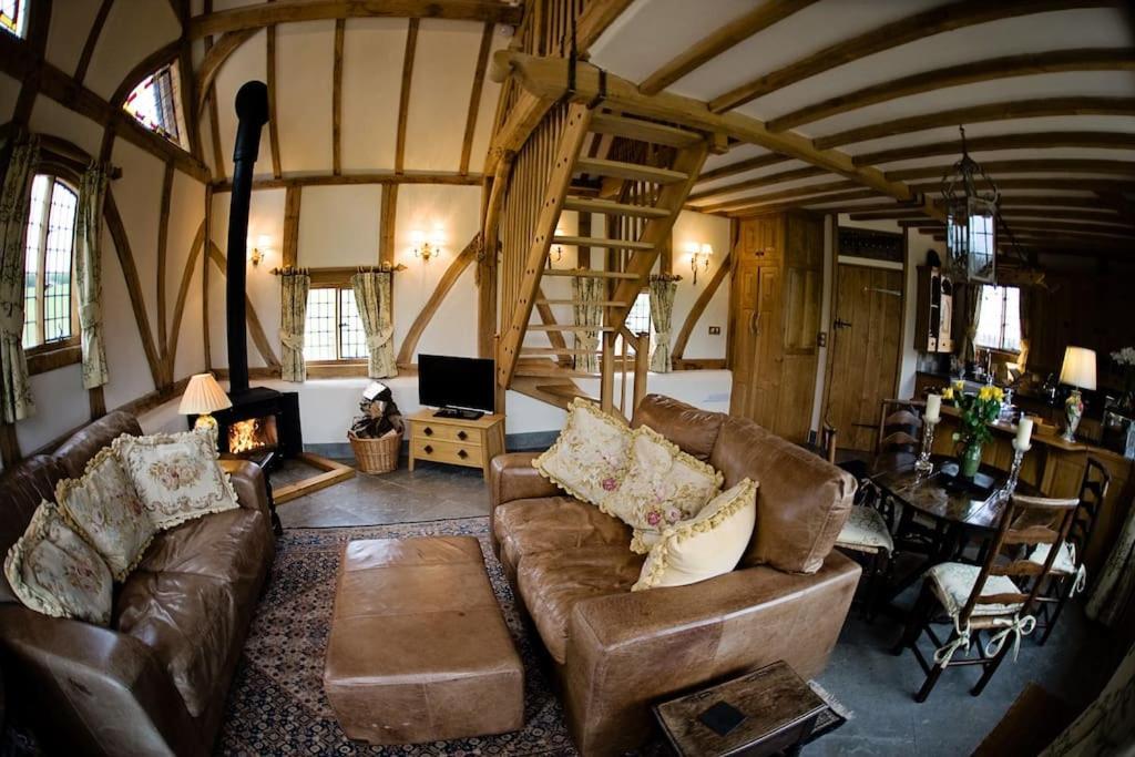 Ebony Cottage Тенбъри Екстериор снимка