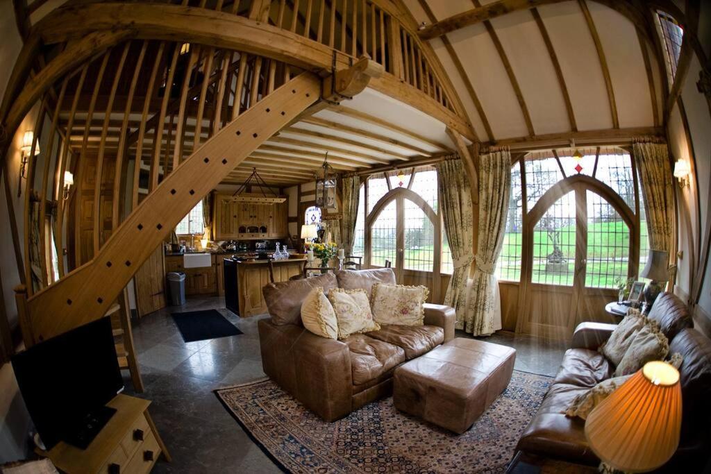 Ebony Cottage Тенбъри Екстериор снимка